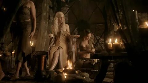 and Emilia Clarke in Game of Thrones (2011) Daenerys Targaryen Images, Drag...