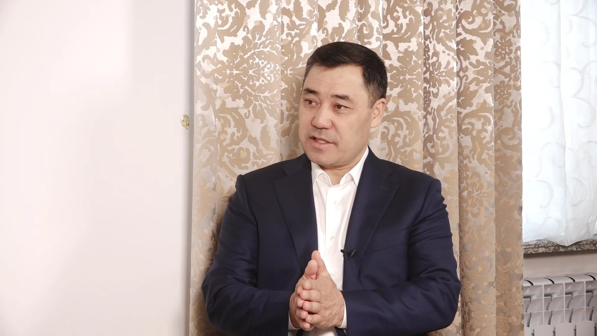 Рустик акылбеков оорутпа жарадар журогумду. Эдил маматов кутпойм эми. Рустам жапаров. Акылбек жапаров дети. Рустик акылбеков оорутпа жарадар журогумду.