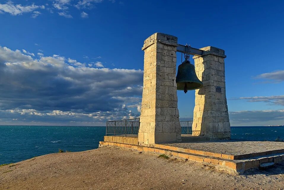 херсонес колокол. туманный колокол в крыму херсонес. херсонес колокол. херсонес таврический колокол. херсонес таврический туманный колокол.