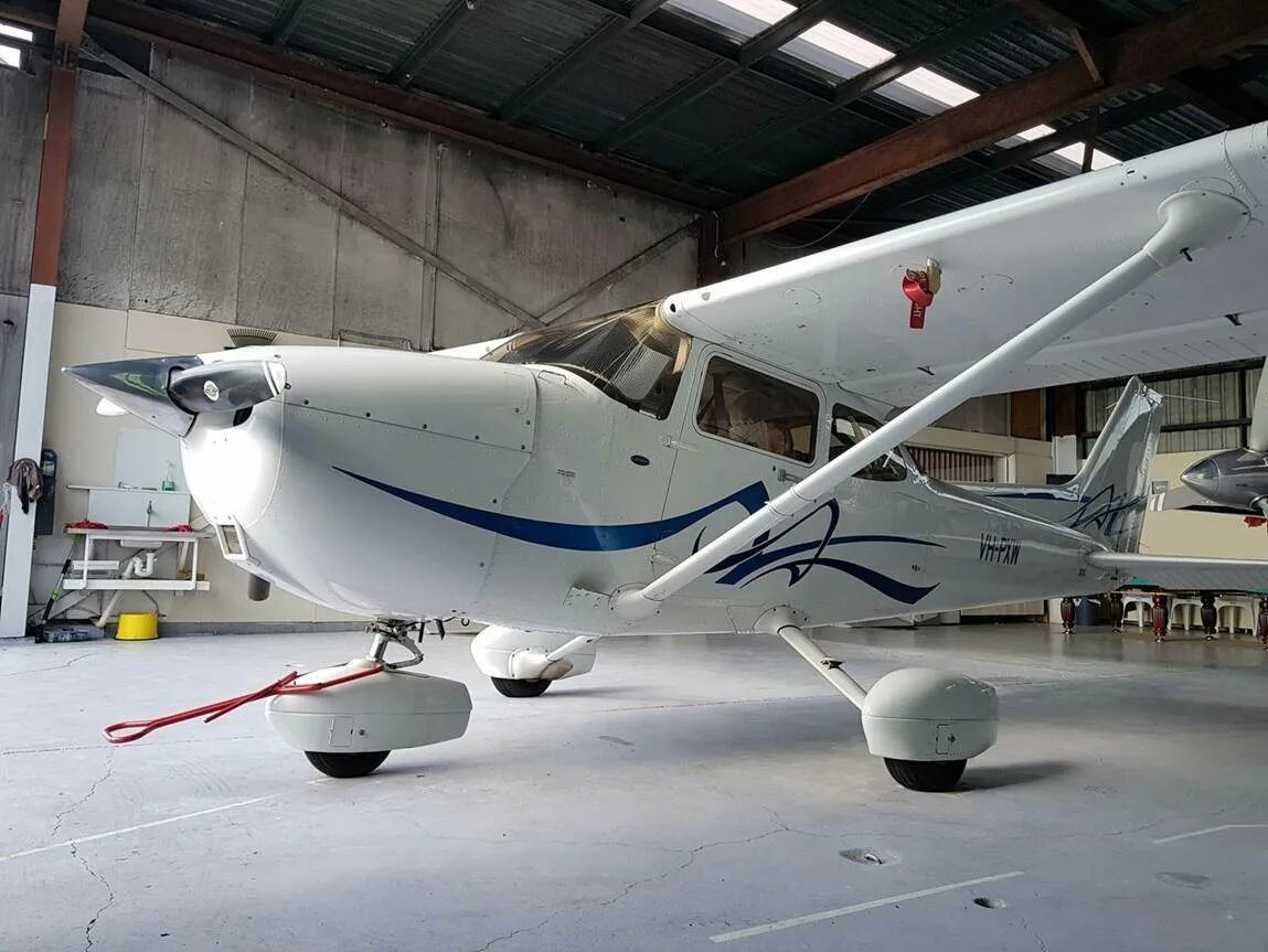 Сесна 172. Cessna 172s Skyhawk. Cessna 172 Skyhawk. Cessna 172 Skyhawk g1000. Цессна-172б Скайхок.