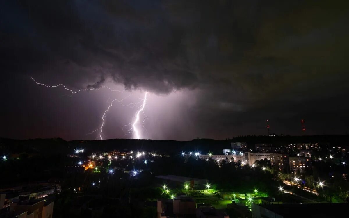 Гроза кататумбо. Наземные молнии. Молния 13. Молния. 13 молний.