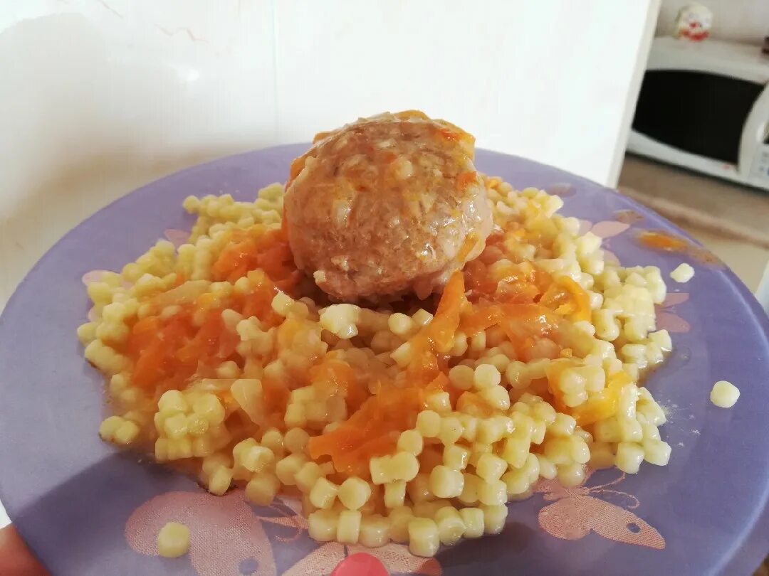 Куриный бульон с птитимом. Птитим с фрикадельками из курицы. Паста птитим рецепты. Птитим с фрикадельками. Птитим с гребешками.