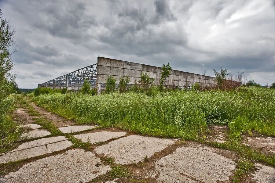 яровое улица кулундинская 24. исследовательский комплекс владимировка. отель владимировка приозерский район. промзона циэ зеленоград. заброшенный завод зеленоград.