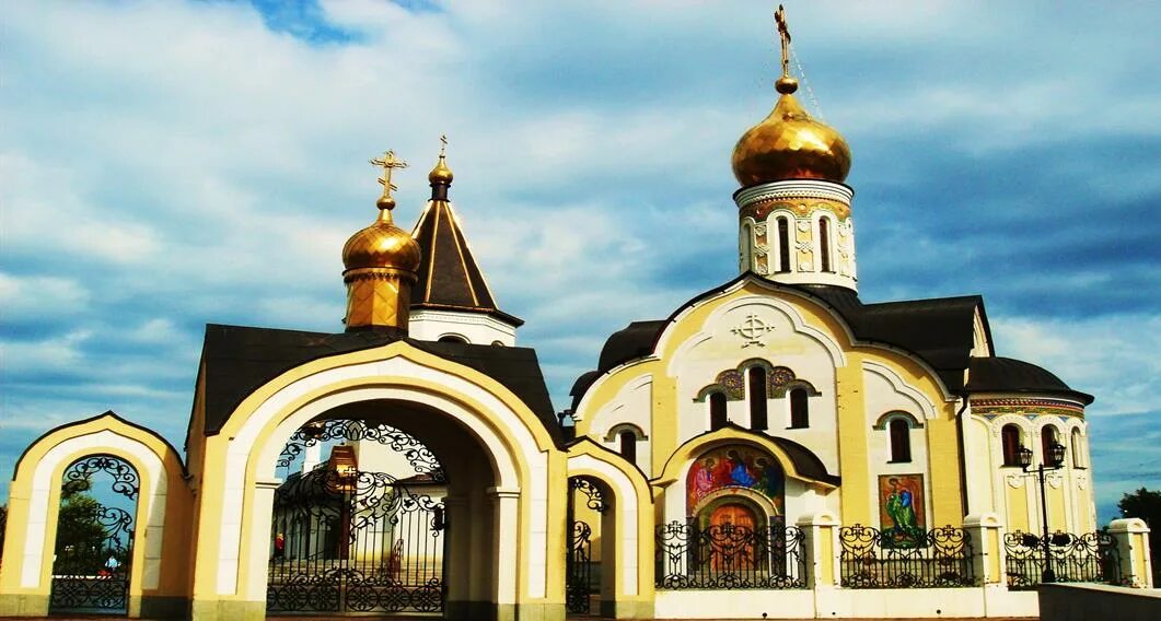 Церковь в г югорск хмао. Кафедральный собор сергия радонежского югорск. Сергия радонежского югорск. Храм югорск. Сергия радонежского югорск.