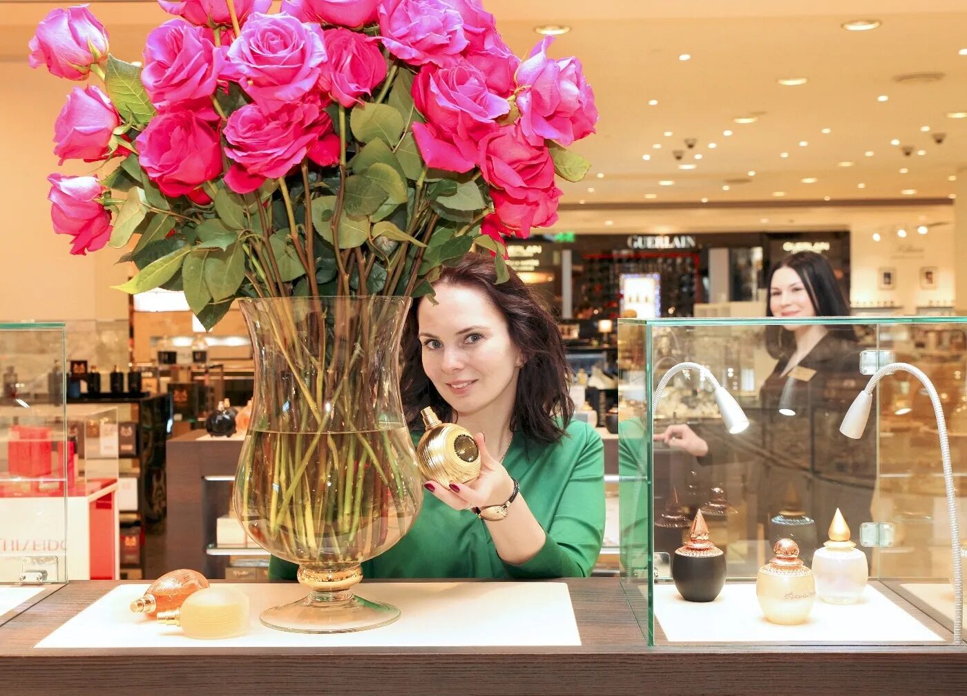 наташа королёва. духи цум. парфюм цум. селективные духи в цуме бренды. селективная парфюмерия в цуме.