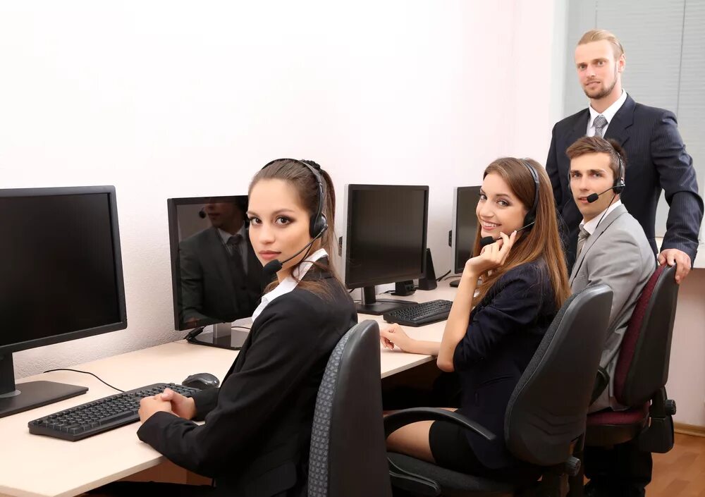 Офис поддержки сотрудников. Офис поддержки сотрудников. Офис богатого человека. Офисный работник. Офис поддержки сотрудников.