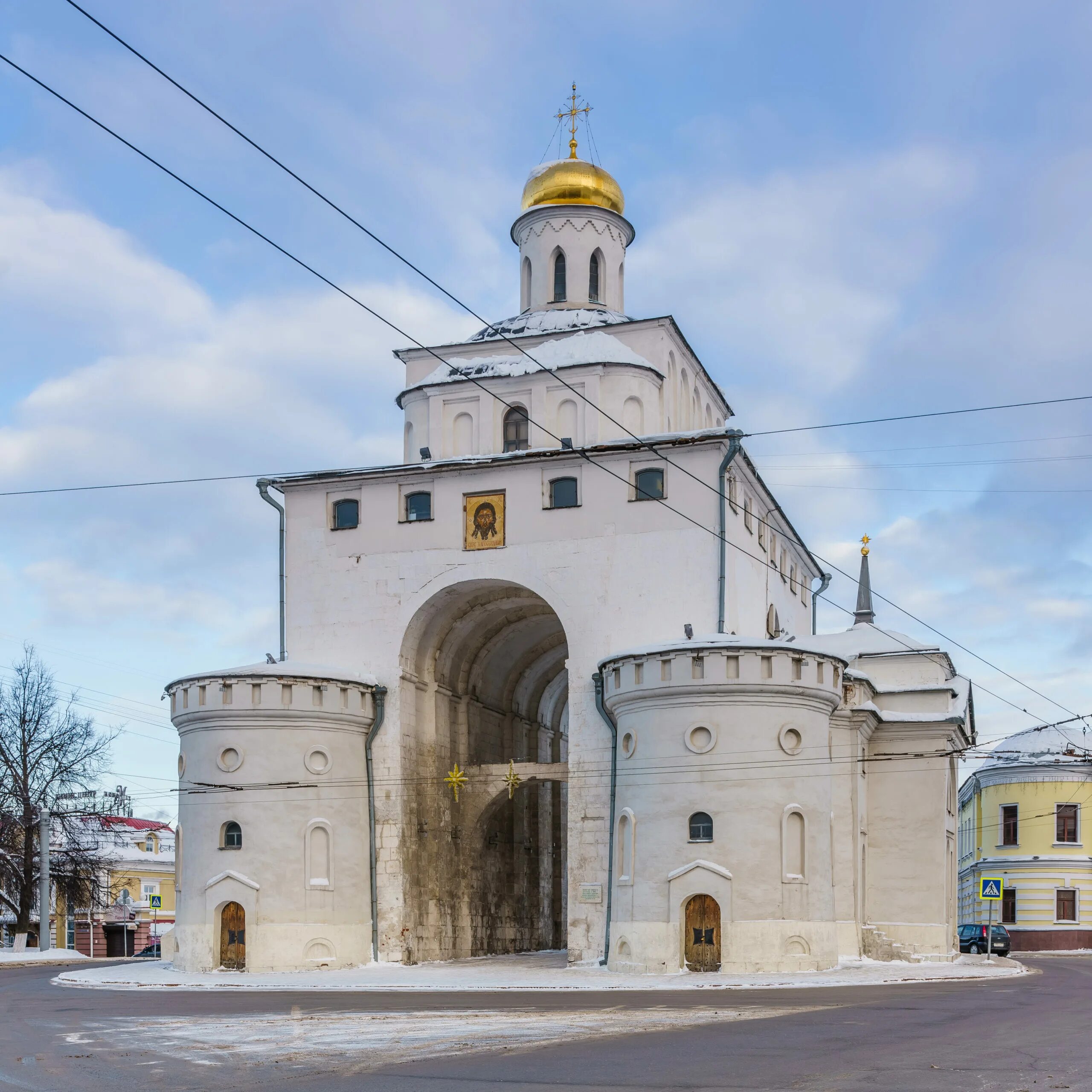 Памятник золотые ворота в каком городе. Золотые ворота Андрея Боголюбского во Владимире 1164. Золотые ворота во Владимире 1158-1164.