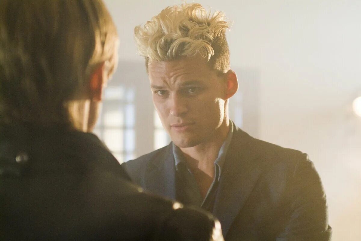 Лучшие информаторы. Лу тэйлор пуччи информаторы. Лучшие информаторы. Лучшие информаторы. Фостер, джон (актёр).