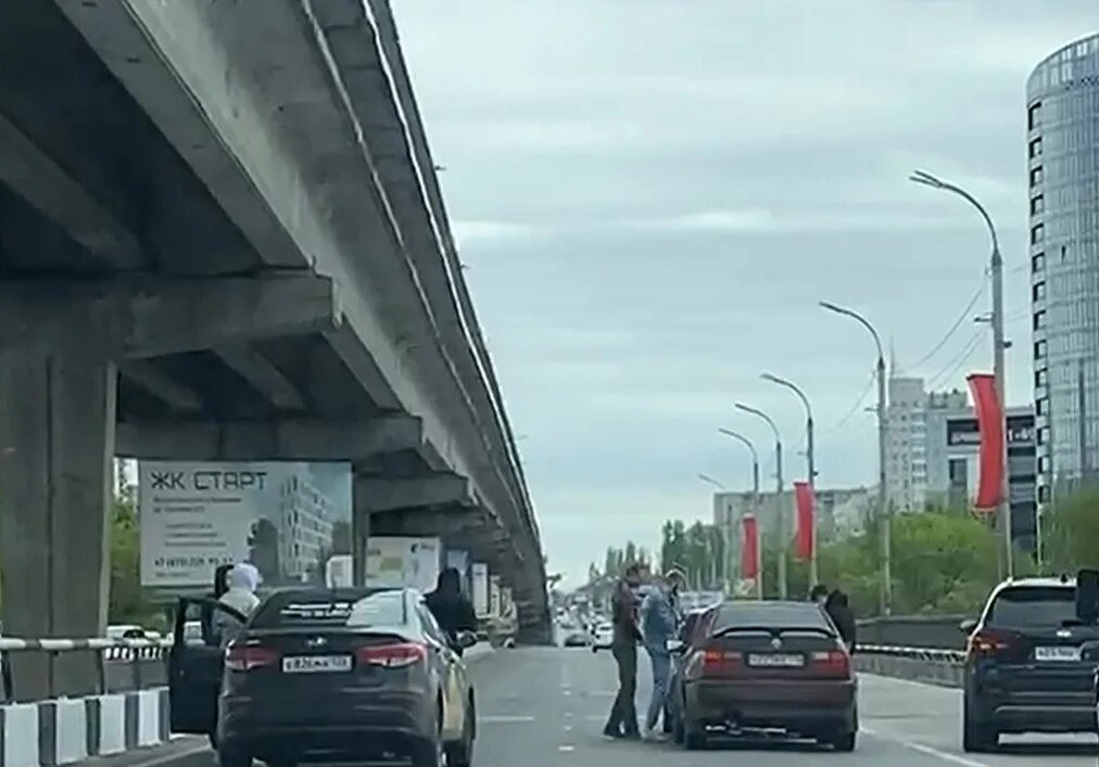 В северном нет света воронеж сегодня. Северный мост воронеж. северный мост воронеж фото.