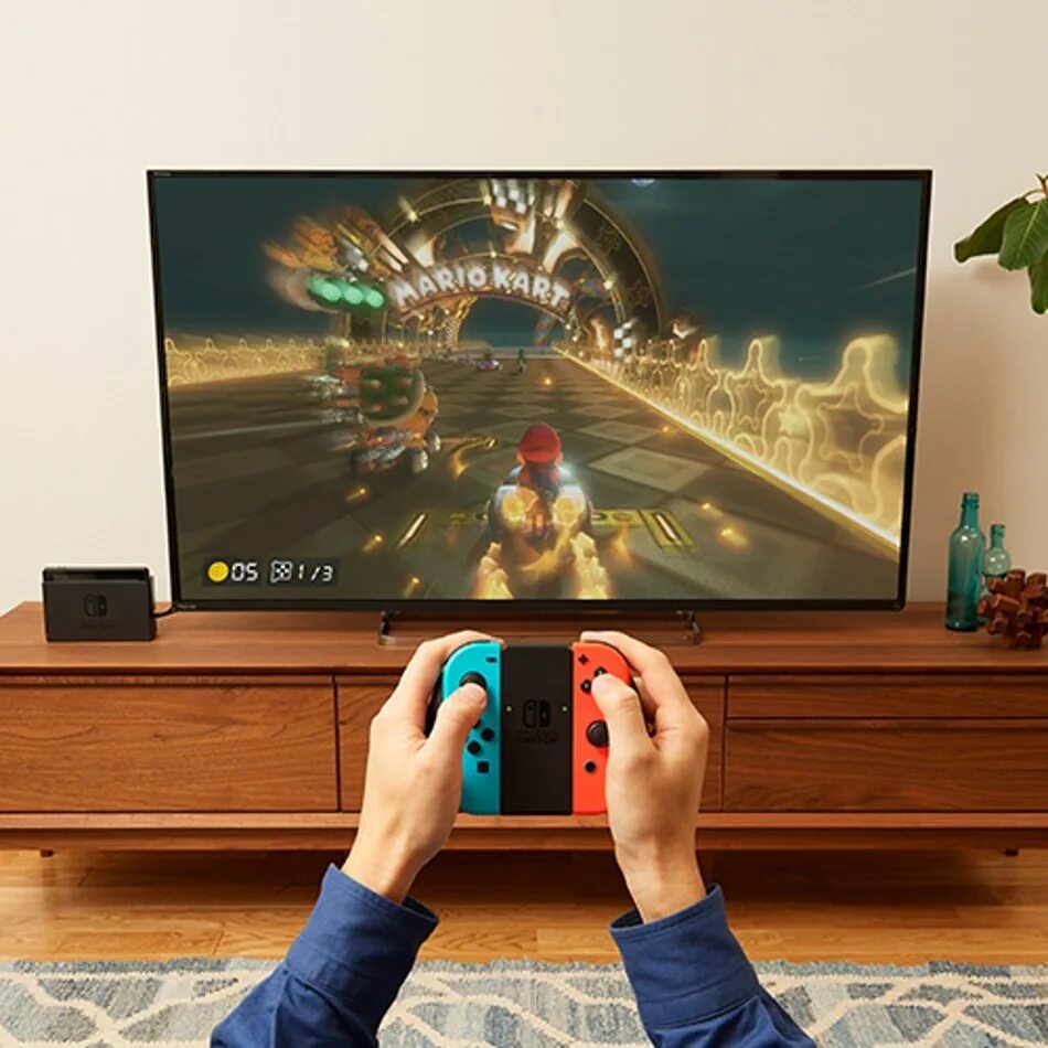 Nintendo switch play play. Нинтендо свитч на телевизоре. Игровая приставка Нинтендо свитч. Игры на Нинтендо свитч олед. Экран Нинтендо свитч.