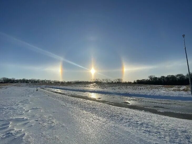 солнце сегодня. красное солнце явление. рассвет красное солнце. кольцеобразное солнечное затмение. солнце.