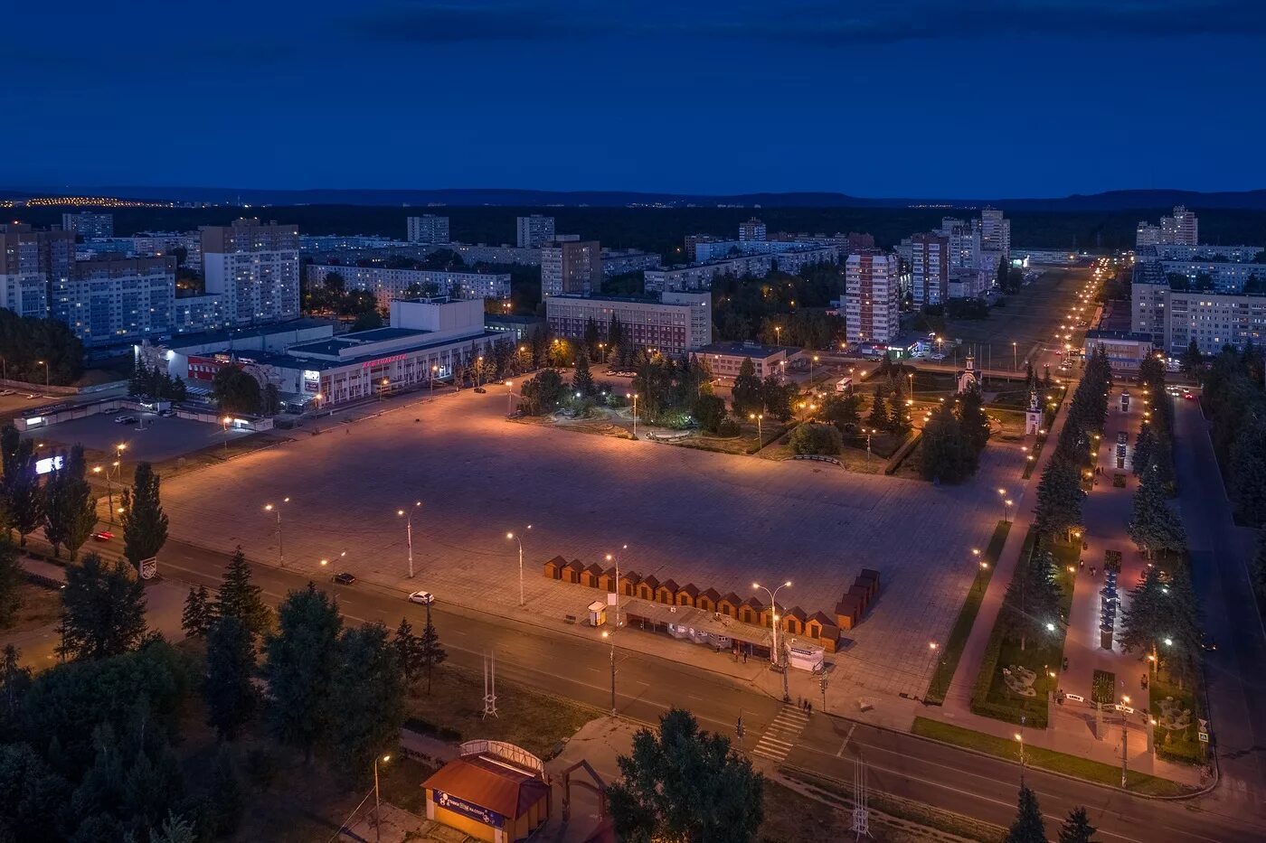 Самарская область город тольятти район. Центральная площадь Тольятти. Тольятти центр города. Центральный район Тольятти площадь. Центральный район Тольятти Центральная площадь.