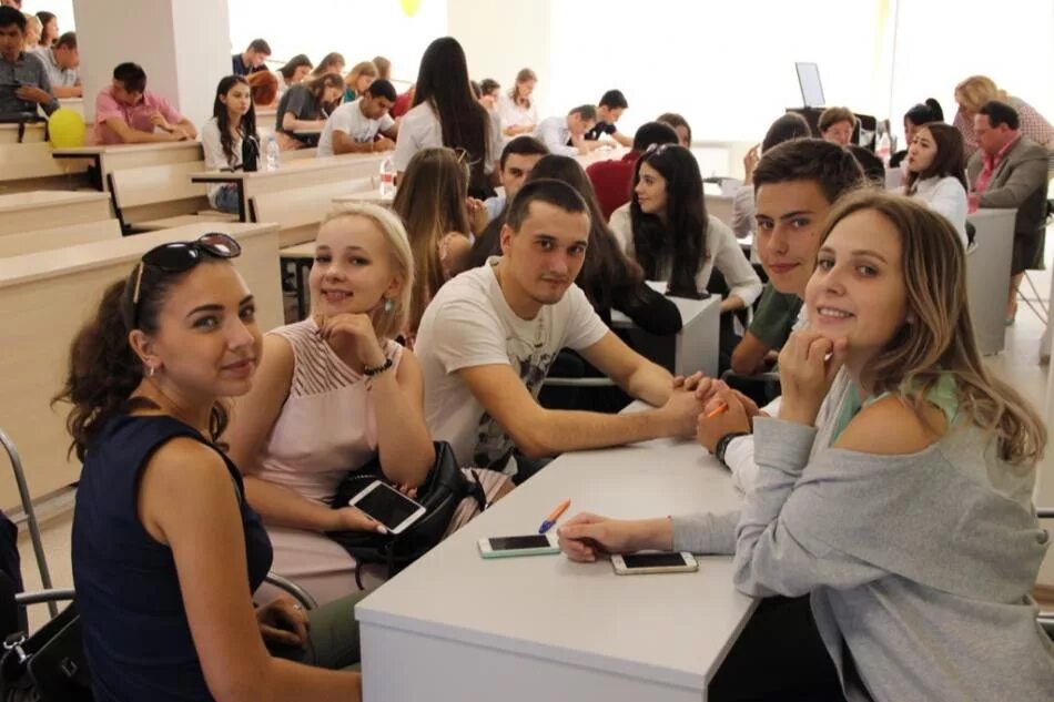 Скфу ставрополь колледж после 9 класса. Ставропольский колледж скфу. скфу студенты. кампус скфу. ставрополь студенты.