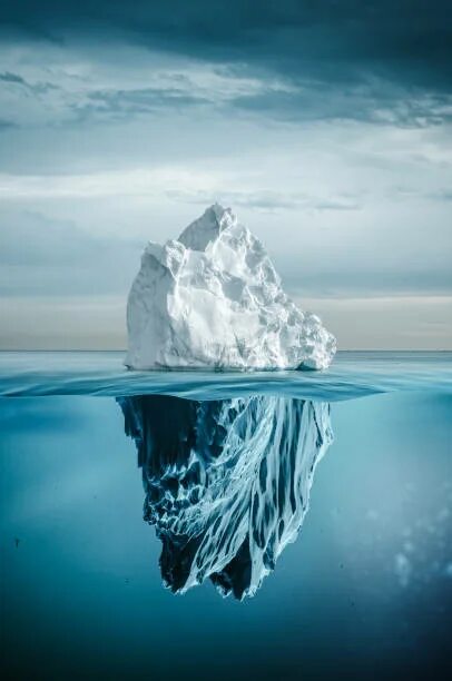 Floating Iceberg Зображення - огляд 53,580 Стокові фото, векторні зображення й в