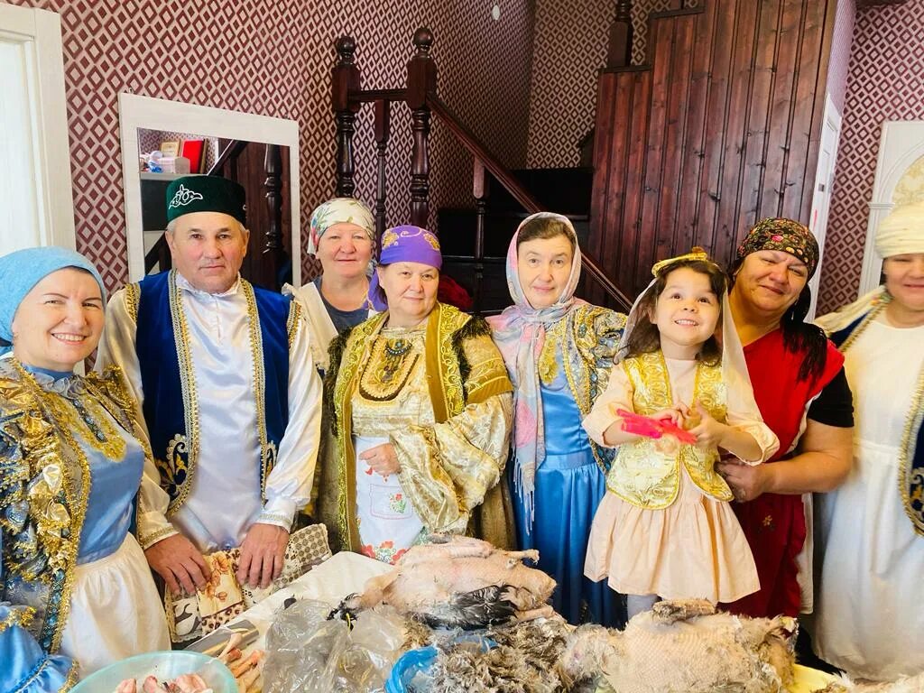 казахская традиция тұсау кесу. семейные традиции казахов. семейные традиции казахов. гостеприимство казахского народа. традиции казахстана.