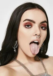 Pornstar with nose ring