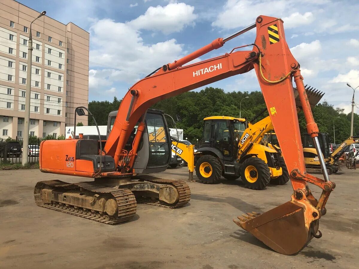 Экскаватор 120. Hitachi ZX 120. Hitachi 120 экскаватор. Экскаватор Hitachi ex-120 гусеничный. Экскаватор мини гусеничный гусеничный Hitachi zx50u.