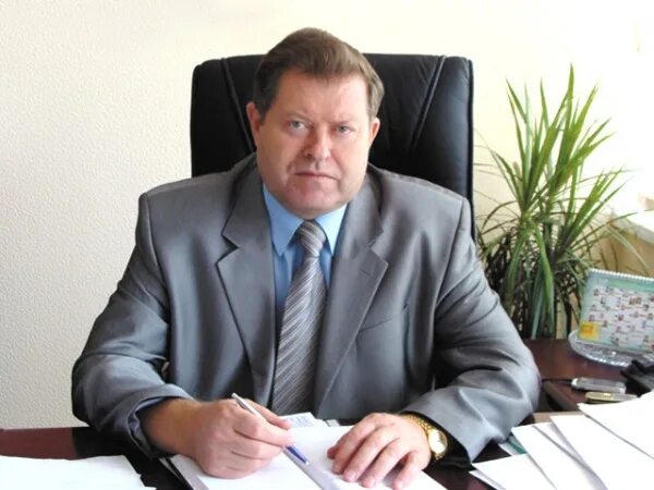 дмитрий котов железногорск. мэр города железногорска. карнаушко алексей владимирович железногорск курской. карнаушко алексей владимирович, глава города железногорска. алексей карнаушко железногорск.