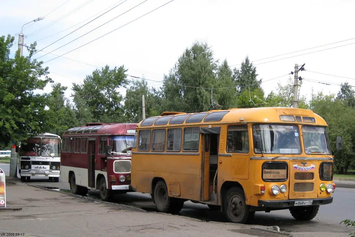 Автобус 13 осташково. 69 автобусный транспорт. Осташков автобусы атп. Автобус 13 осташково. Автобус осташков.