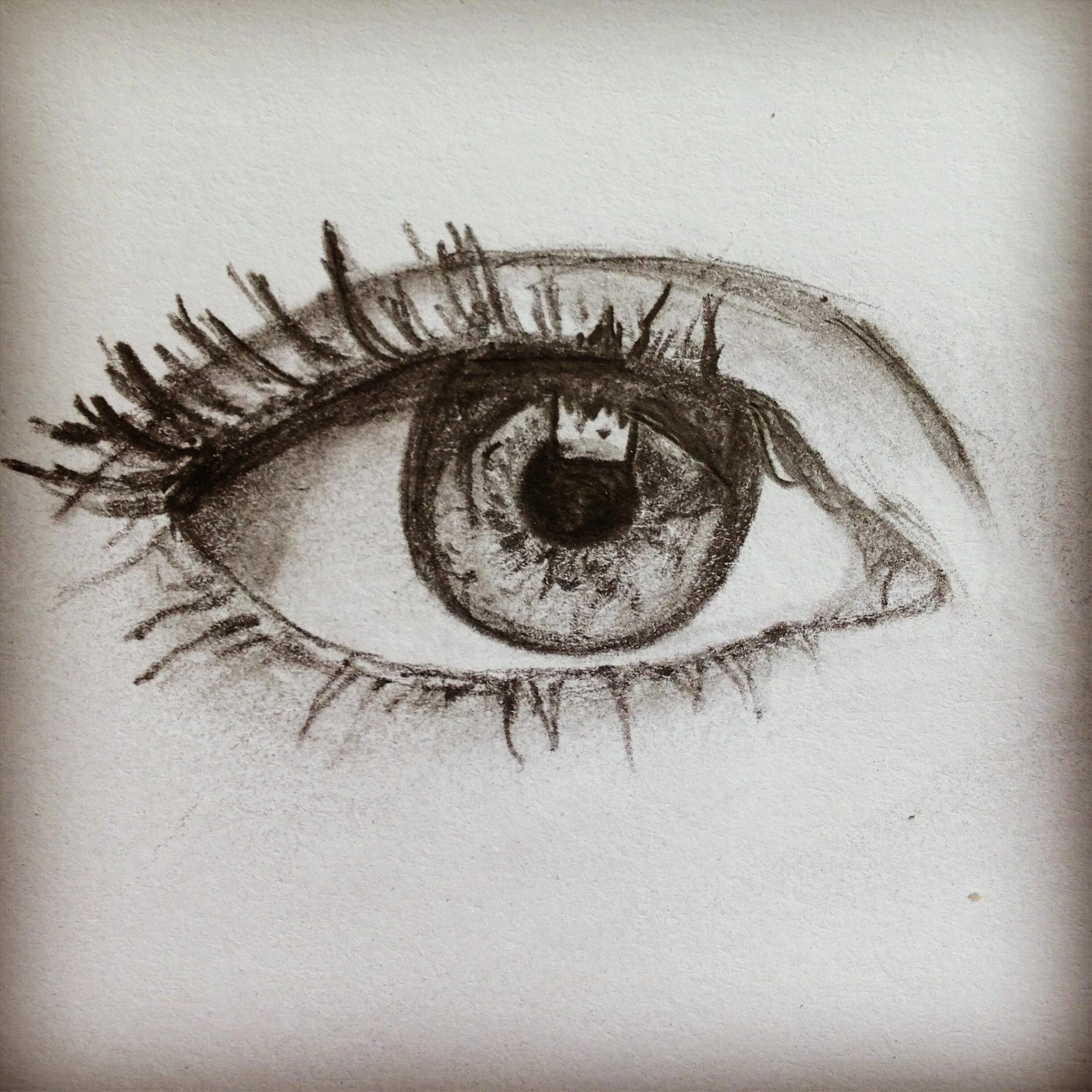 Красивый глаз карандашом. Красивые глаза рисунок. Карандаш для глаз. Глаз эскиз.