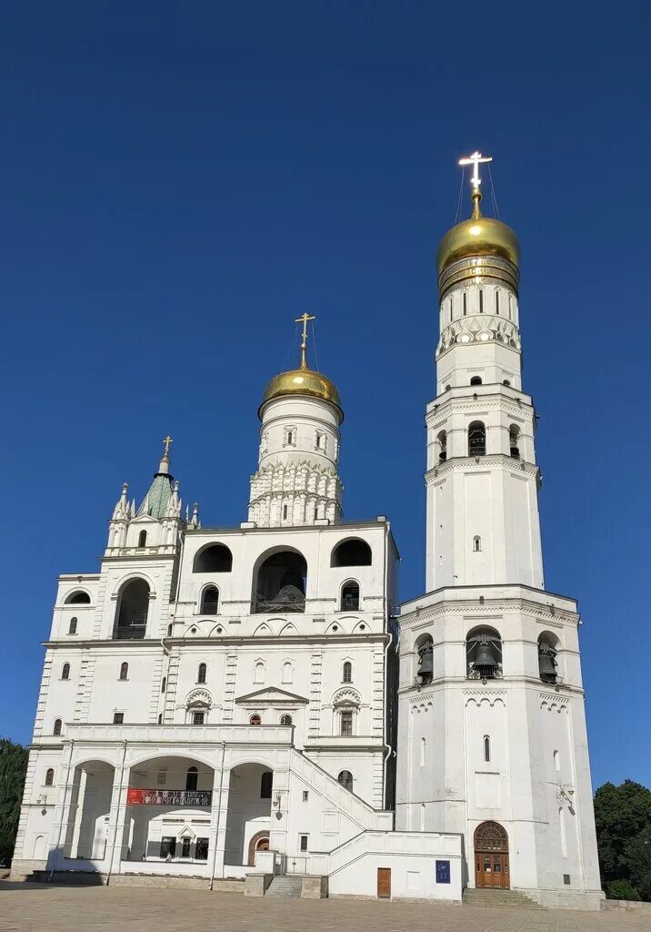 Кремлевская район. Музеи Московского Кремля. Успенская звонница и Филаретова пристройка (Москва). Филаретова пристройка в Московском Кремле. Музеи Московского Кремля, кассы, Москва.