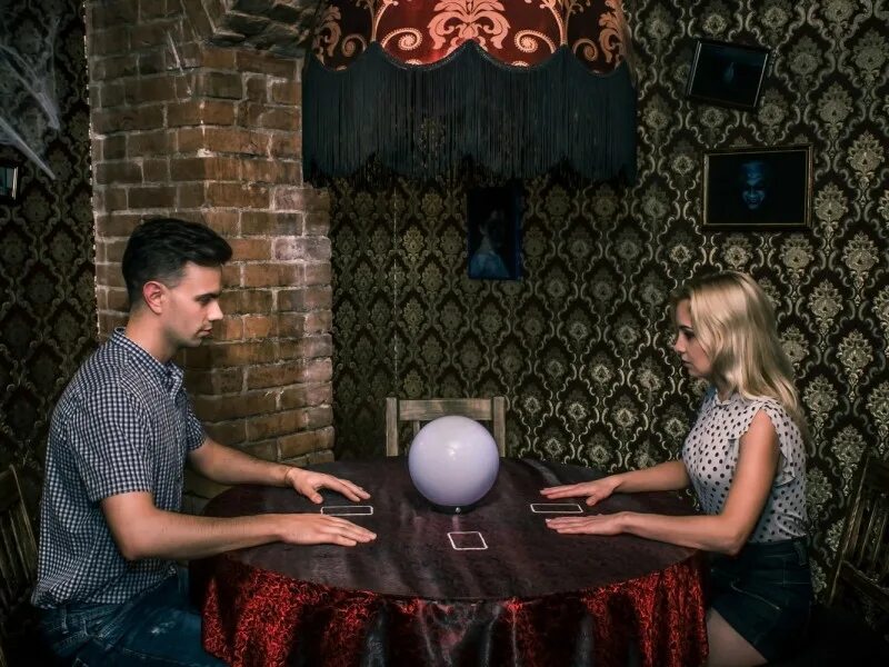 Квест ведьма. Логово ведьмы квест пермь. Ведьмин дом квест. Квестум магнитогорск квесты. Квест лост березники.