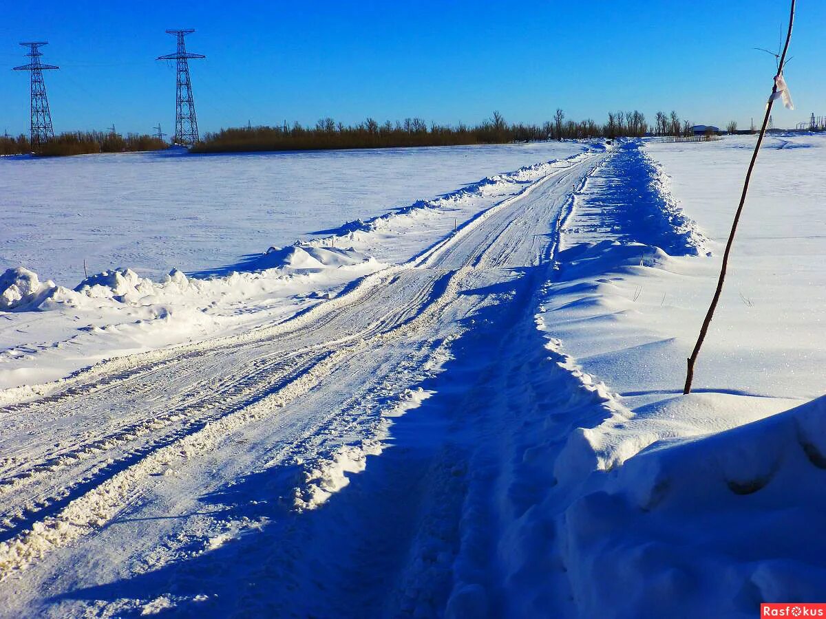 Автозимник вилюй. Зимники якутии 2019. Ледяная переправа. Автозимник певек билибино. Зимник салехард яр сале.
