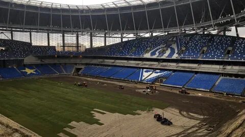Сколько метров стадион динамо