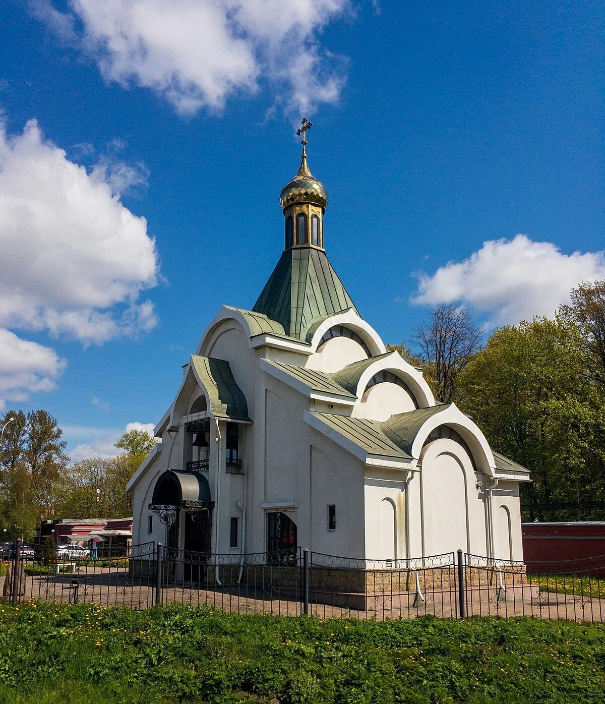 Казанская Церковь Санкт-Петербург красненькое кладбище. Храм Казанской иконы Божией матери СПБ. Храм Казанской иконы Божией матери Автово. Храм красненькое кладбище. Красненькое кладбище спб