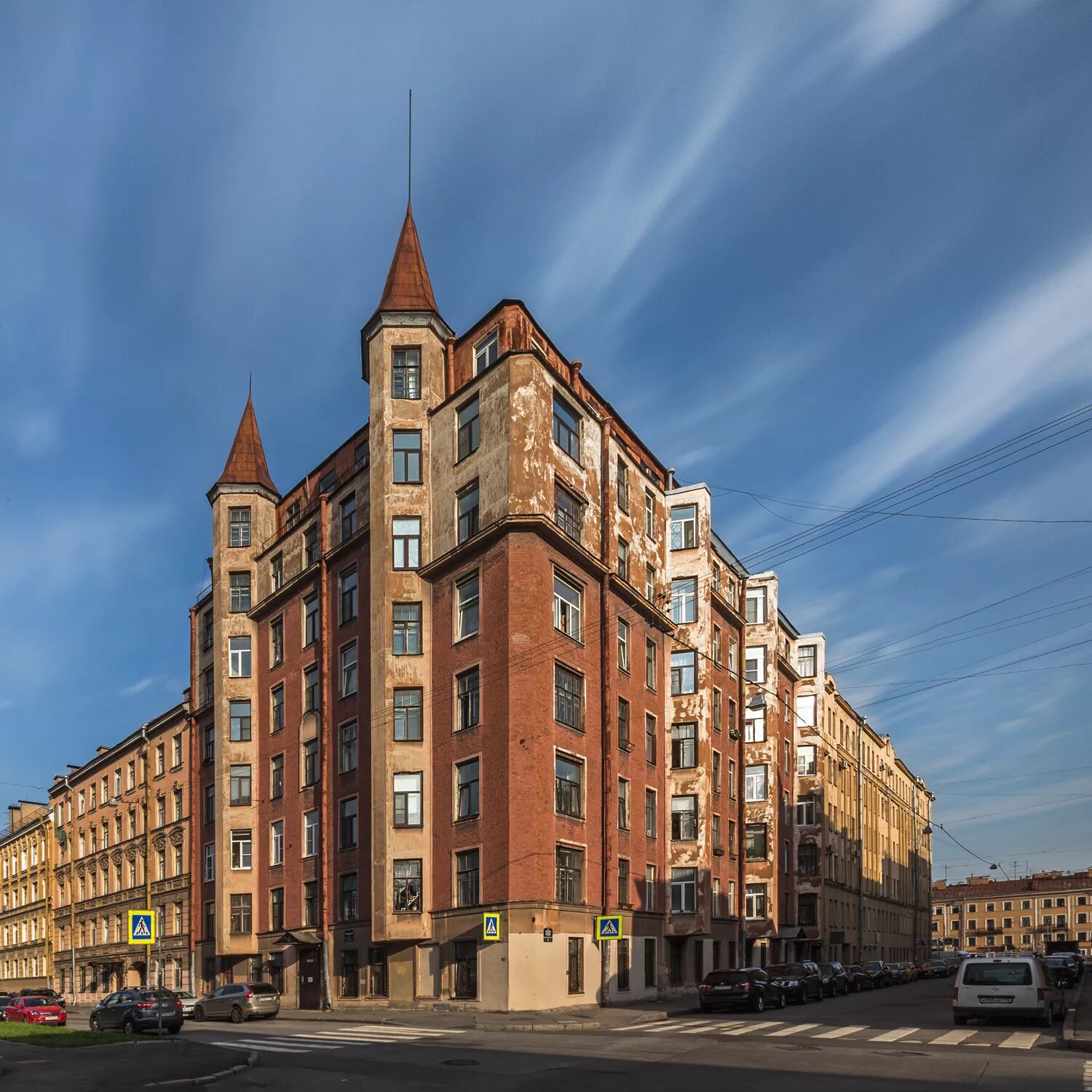 Петербургский дом отзывы. Доходный дом Кондратьева СПБ. Володи Ермака 8. Улица Володи Ермака. Улица Володи Ермака Санкт-Петербург.