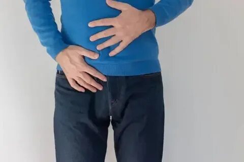 Poezd stantsiyasi hojatxonasida rus porno yashirin kamera