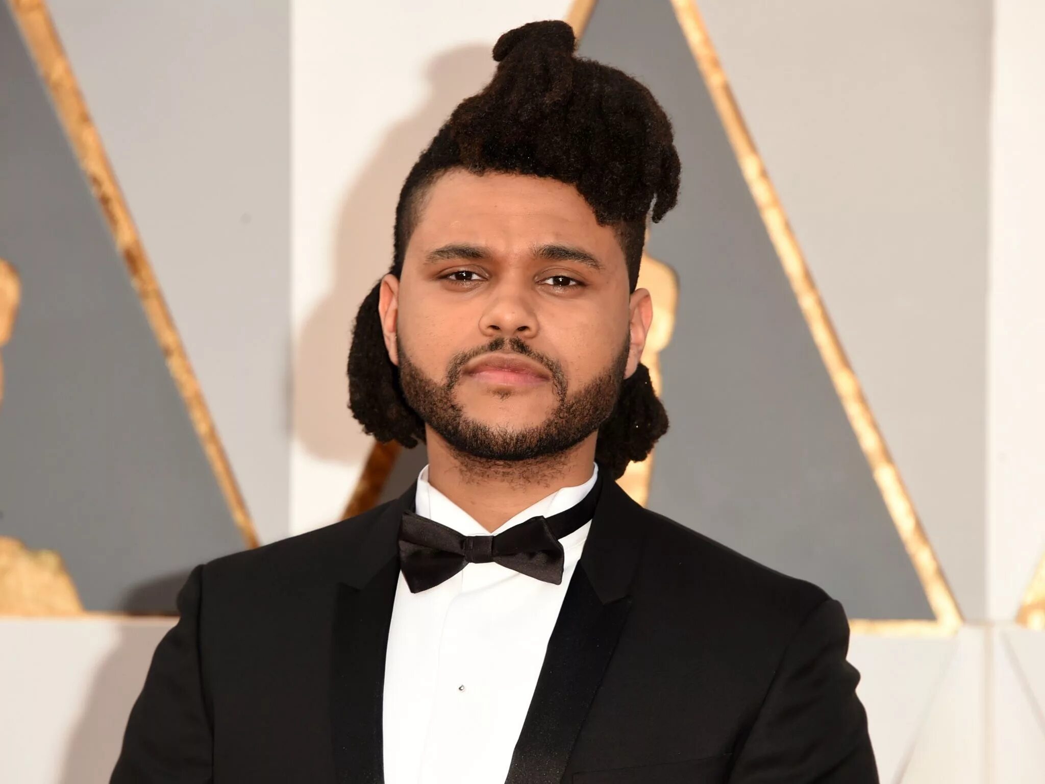 Уикенд певец. Певец the weeknd. the weeknd фото. абель тесфайе. the weeknd фотосессия.