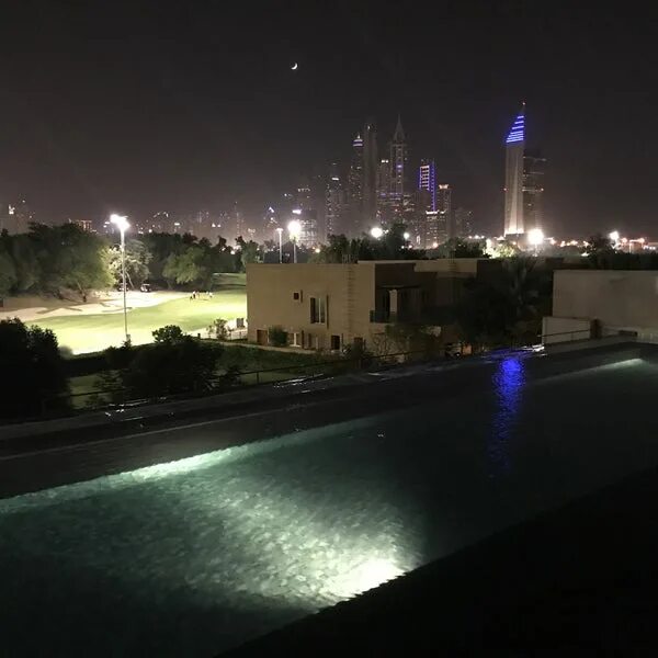 Дубай Гринс. Район Гринс Дубай. Aura Skypool Дубай. Piccadilly Green Dubai. Greens дубай