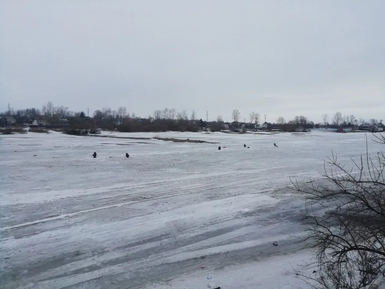 Запрет выхода на лед рыбинское водохранилище. Река Ягорба Череповец. Река Ягорба Вологодская область. Озеро Колманское Череповец. Рыбинское водохранилище.