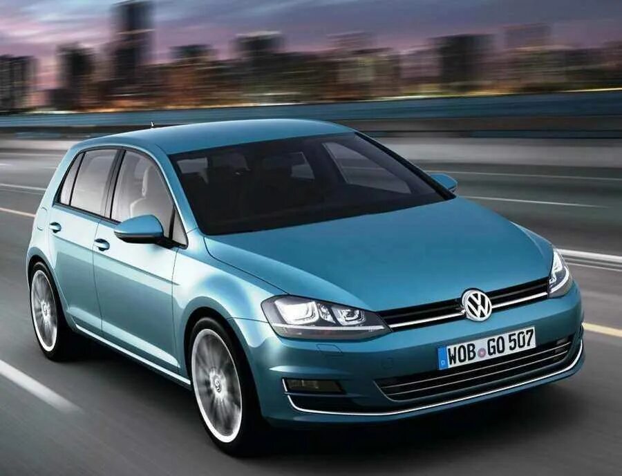 Фольксваген гольф 7 поколения. Vw golf 7. Фольксваген гольф + 7 год. Volkswagen golf 7 поколение. Volkswagen golf 7 поколение.