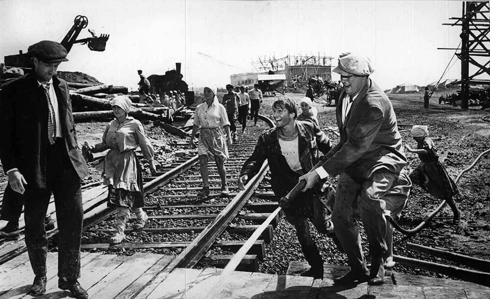Время вперед. Катаев время вперед. время, вперед! фильм 1965. кадры из фильма время вперед. время, вперед! фильм 1965 кадры.
