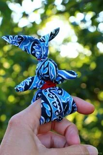 Зайчик на пальчик из ткани народная игрушка