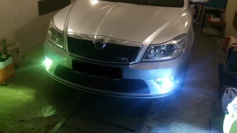 Туманки на октавию а5