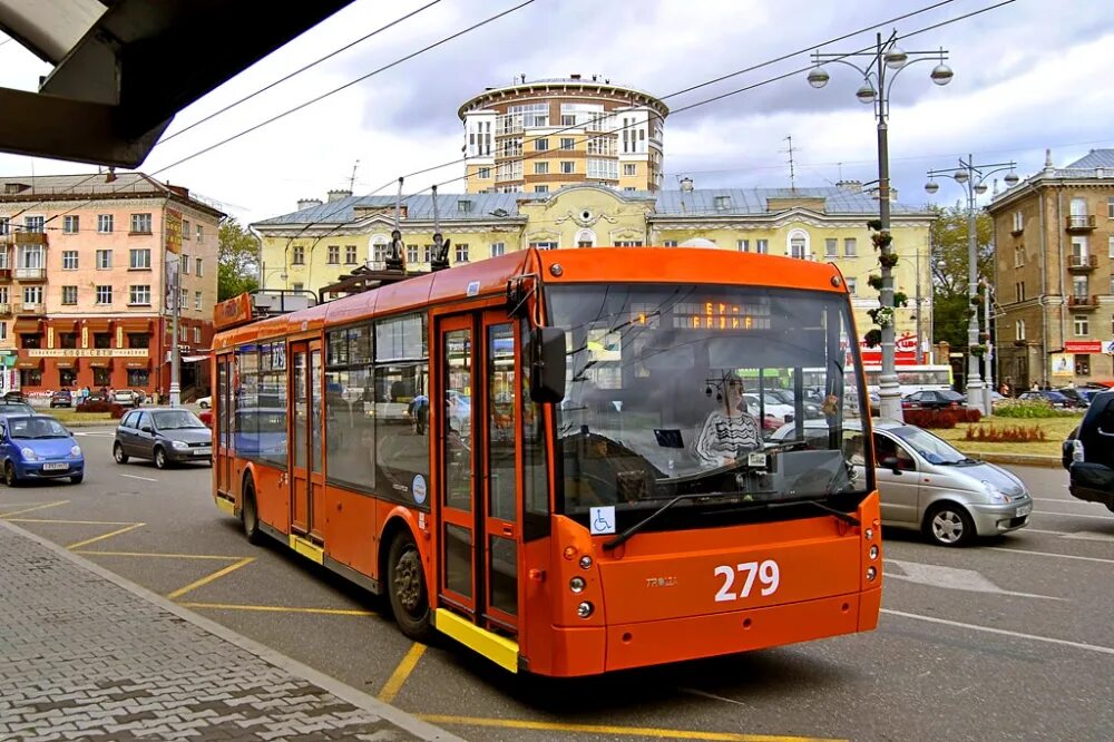 Городские автобусы и троллейбусы. Троллейбус Пермь. Тролза-5265 Мегаполис Пермь. Пермь троллейбус 9. Пермь троллейбус 14.