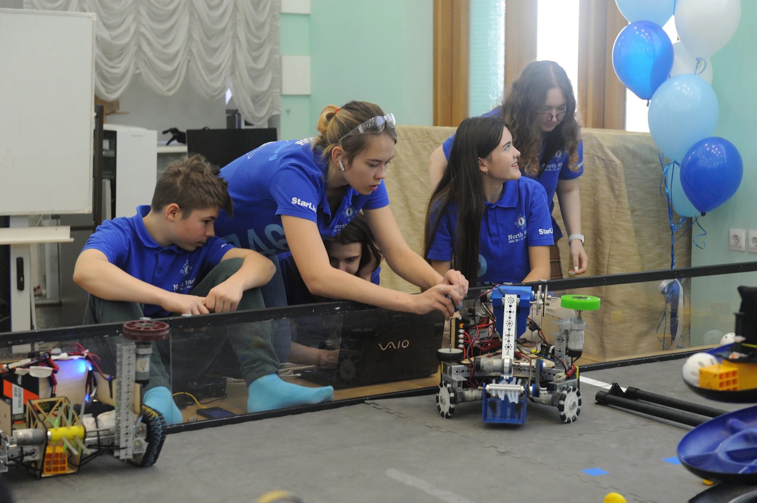 Tech challenge. First tech challenge centerstage. centraltage first tech challenge. команда ftc voen. nbr challenge 2018.