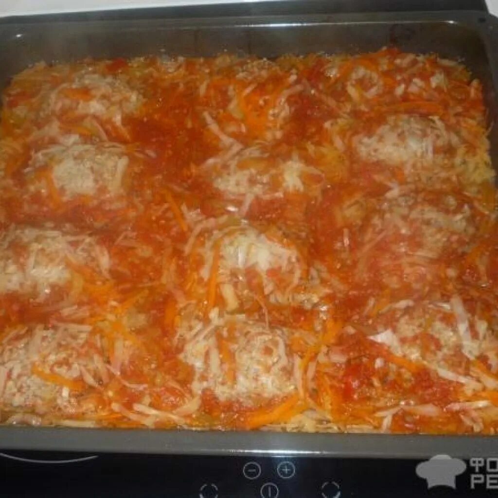 Голубцы в духовке. Голубцы в духовке на противне. Голубцы запеченные в духовке. Голубцы запеченные в духовке. Голубцы на протвине в духовке.