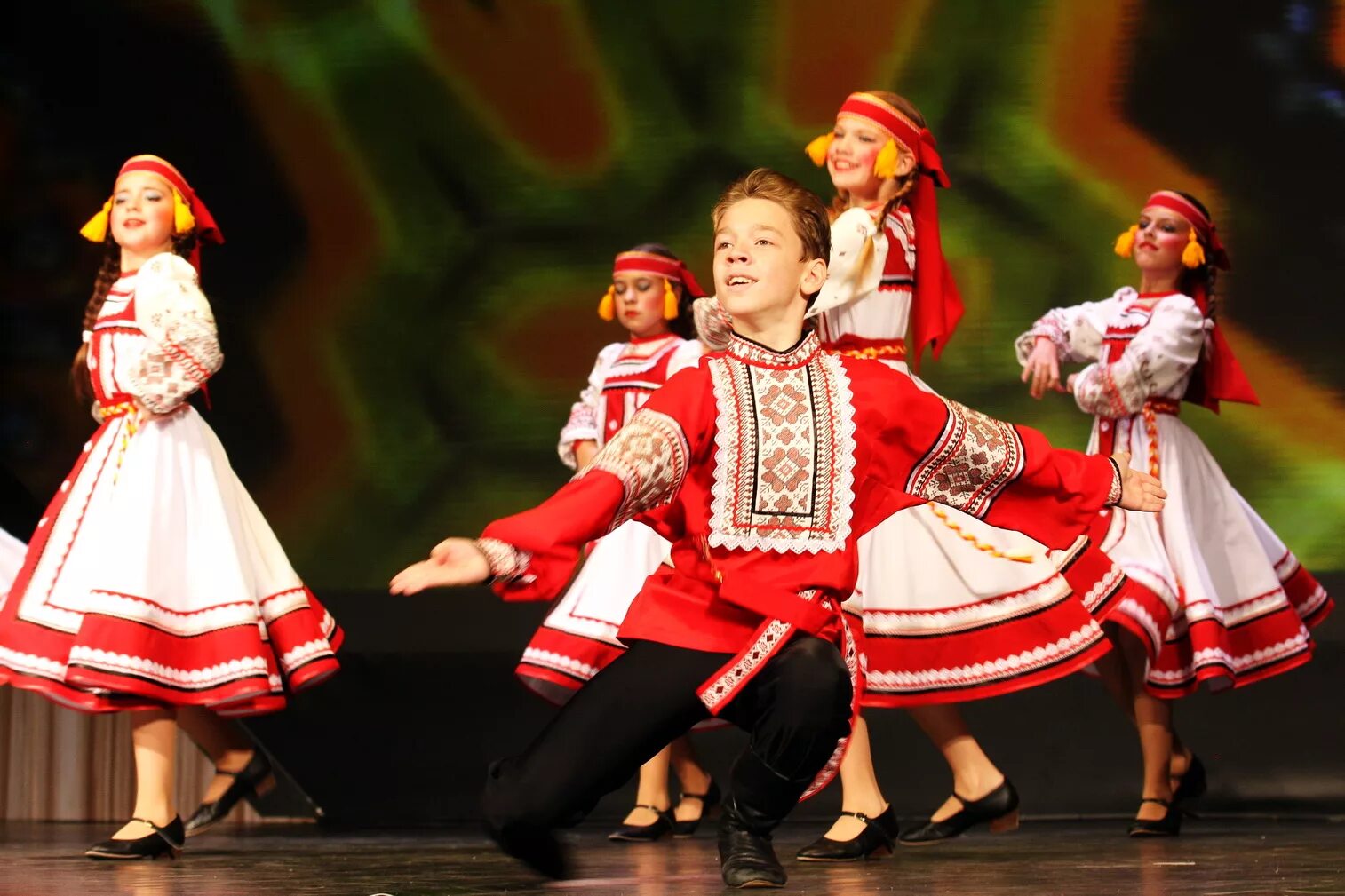 Белорусский танец Крыжачок. Крыжачок белорусский народный танец. Белорусский танец Бульба. Белорусский танец Бульба Игоря Моисеева. Народна полька