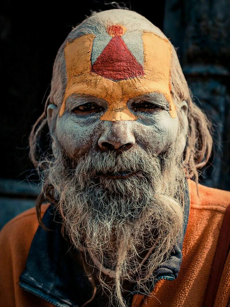 Почему индийские монахи делали посох многогранным. Монах индус.