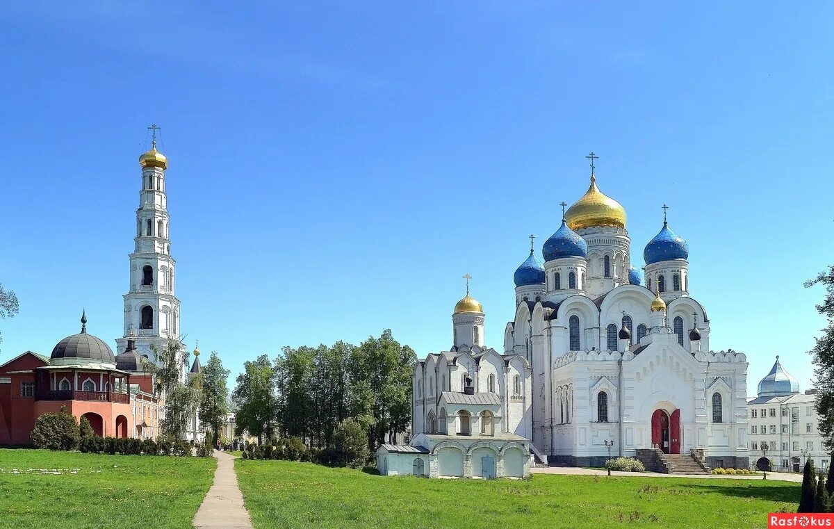 Сайт николо угрешского монастыря. Свято-Никольский Угрешский монастырь. Угреша монастырь. Святая Угреша. Монастырь Николо-Угрешский слайды. Николо Угрешский монастырь август.