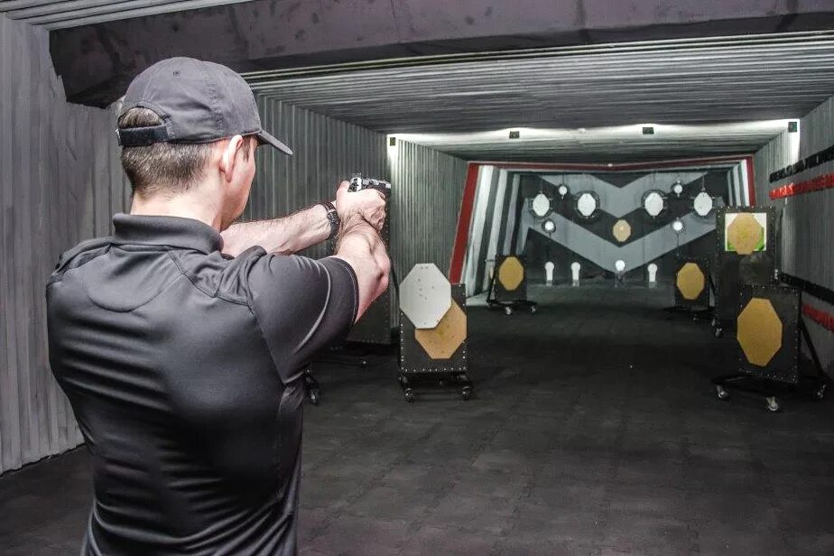 Оливер тир. Тир х. Стрелковый тир киров. Тир феодосия. Советский тир мишени.