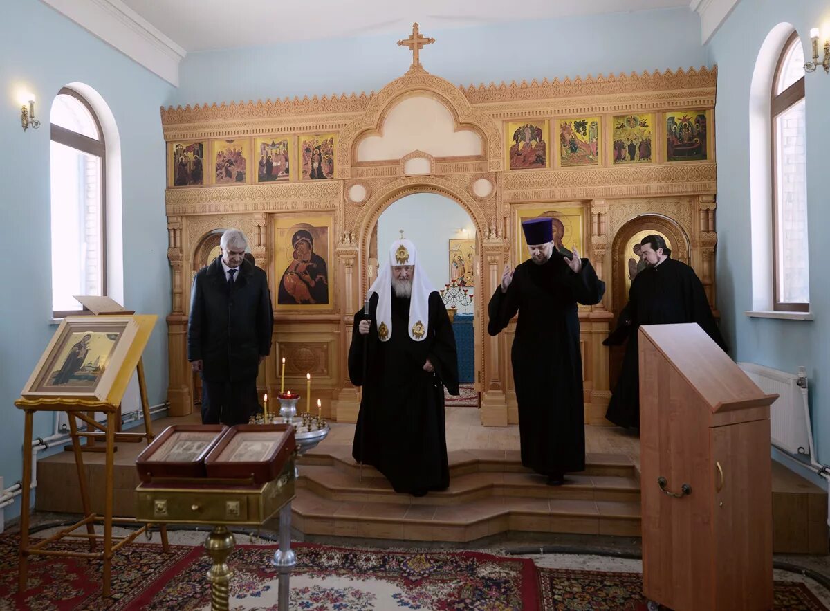 расписание служб в храме николая чудотворца в серпухове. храм успения пресвятой богородицы внутри в косино. храм успения в селе косино. храмы в косино расписание служб. храм успения косино ухтомский.