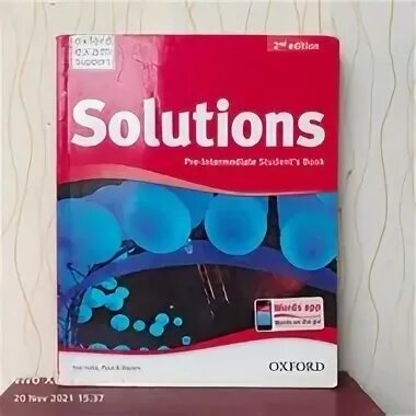 Solutions pre intermediate 3nd edition