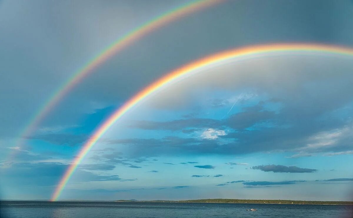 Радуга на грозовом небе. Double rainbow. Погода радуга. Природные явления. Радуга двойная фото красивые.