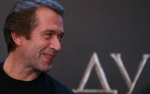 Актер поймал