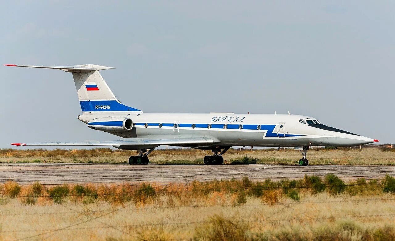 Ту 134 королева сердца. Ту-134 википедия. Ту 134ш. Крыло самолета ту 134а. Ту-134 убл шагол.